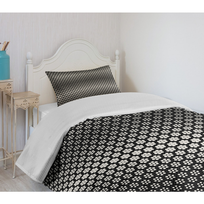 Halftone Hexagons Flowers Bedspread Set