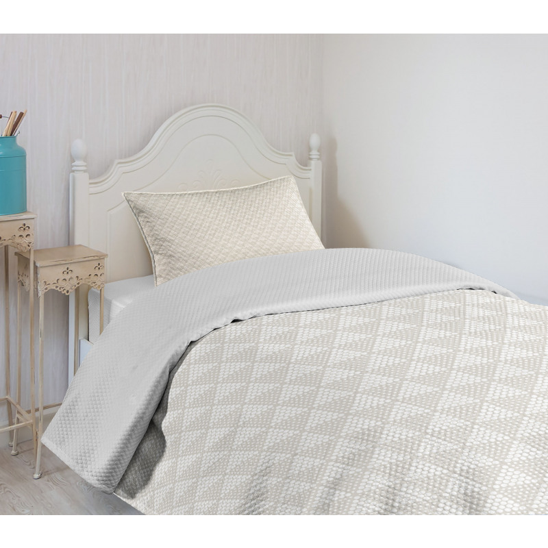 Modern Dotted Triangles Bedspread Set