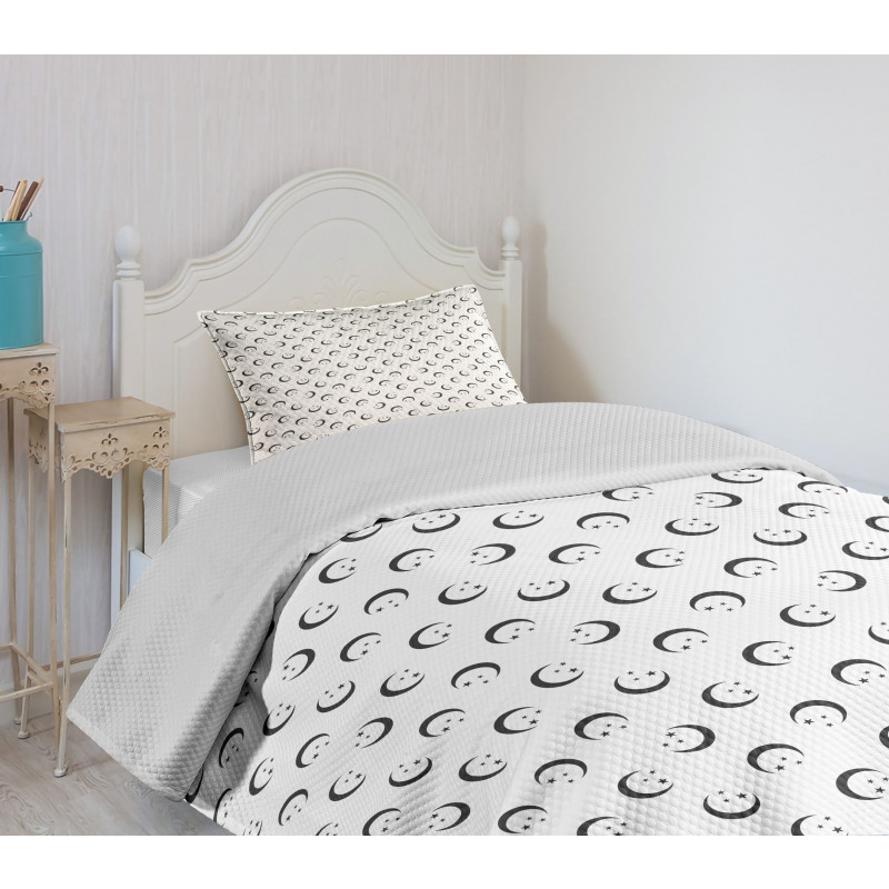 Simple Crescent Stars Bedspread Set