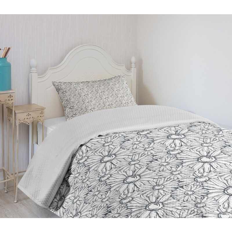 Outline Chamomiles Bedspread Set