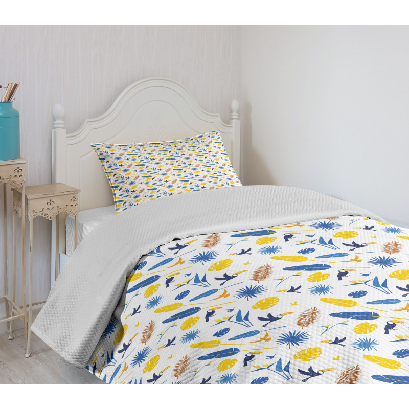 Exotic Toucans Leaves Bedspread Set