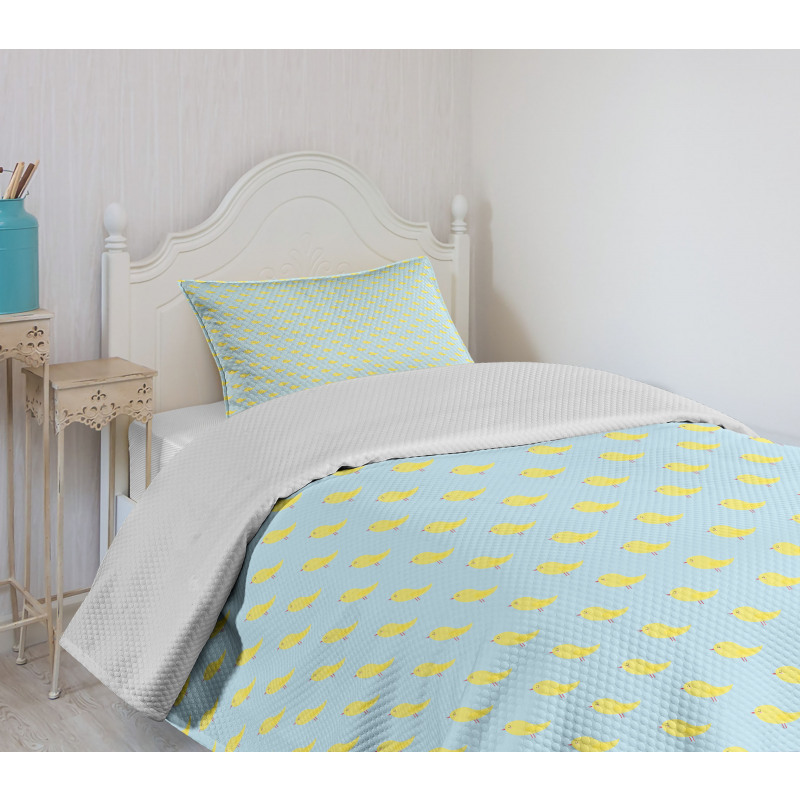 Simple Tiny Chickens Bedspread Set