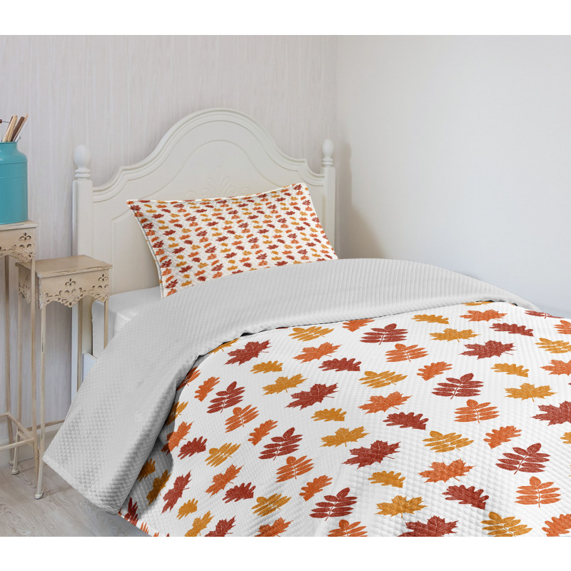 Fall Leaf Sketches Bedspread Set