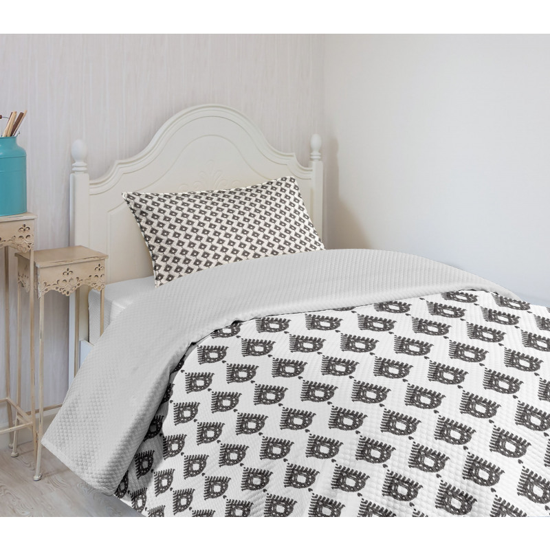 Drop Motif Influences Bedspread Set