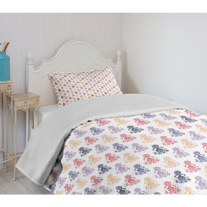 Woman Shape Floral Motif Bedspread Set