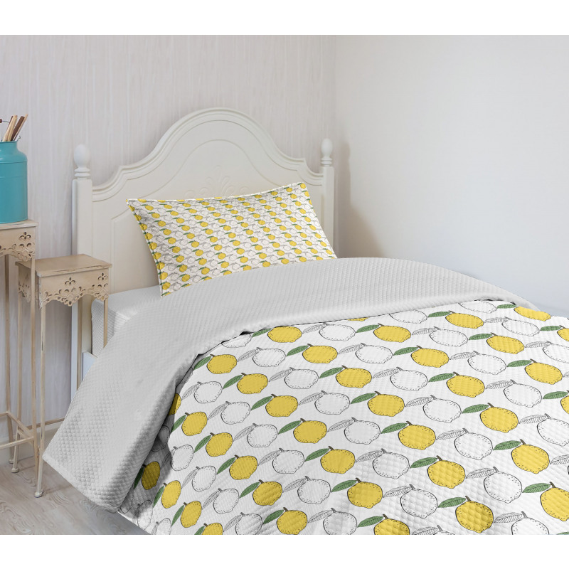 Color Book Inspired Motif Bedspread Set