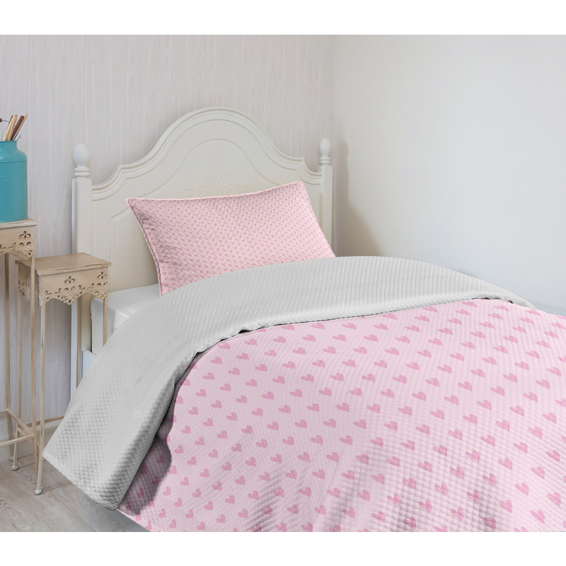 Minimal Pinkish Bedspread Set