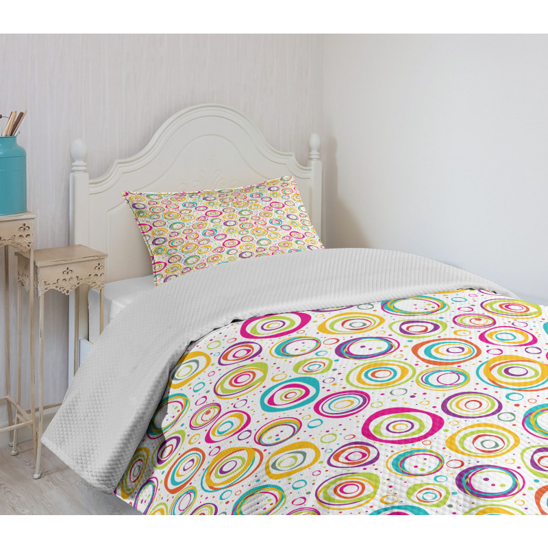 Circle and Dots Spring Bedspread Set
