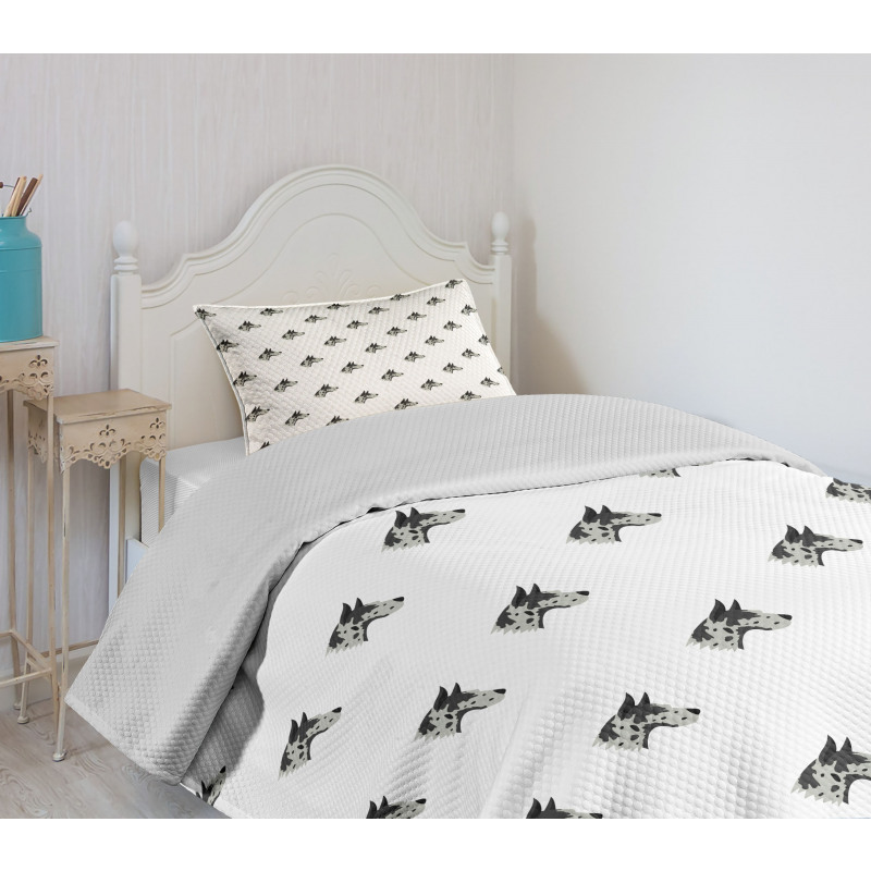 Side Look Breed Head Bedspread Set