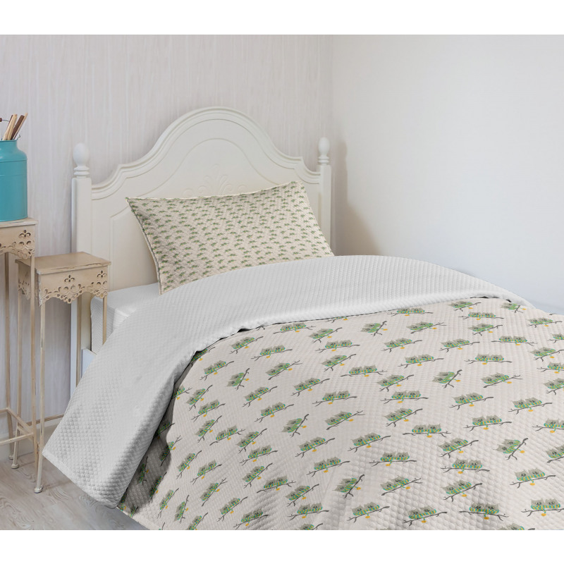 Birds in Scarf Together Bedspread Set