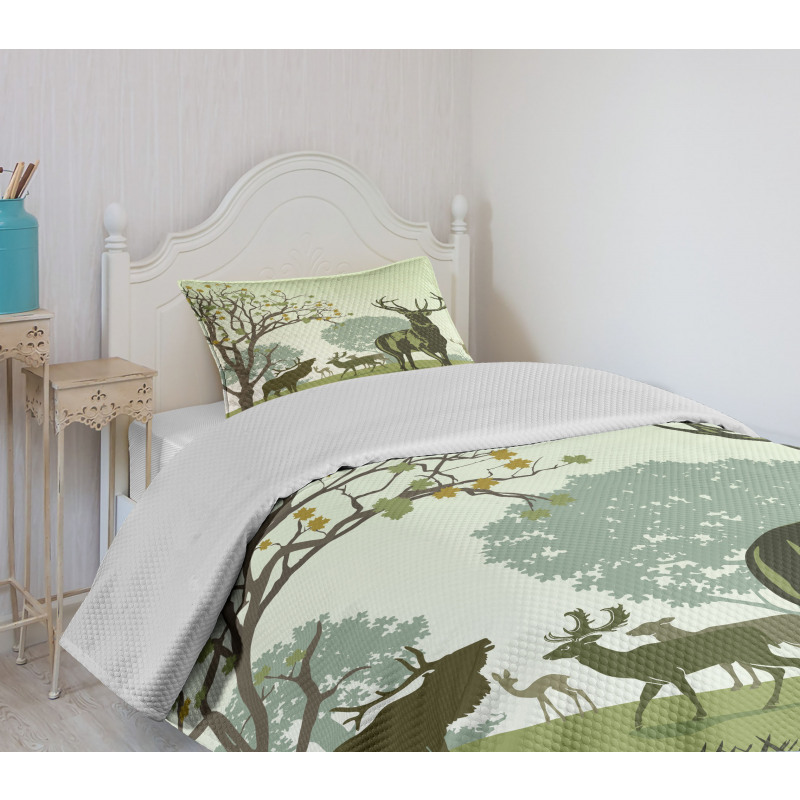 Deer and Nature Park Bedspread Set