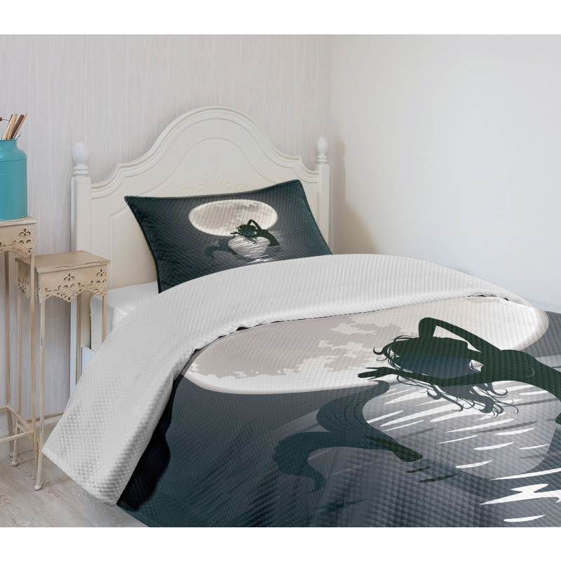 Mermaids at Night Bedspread Set