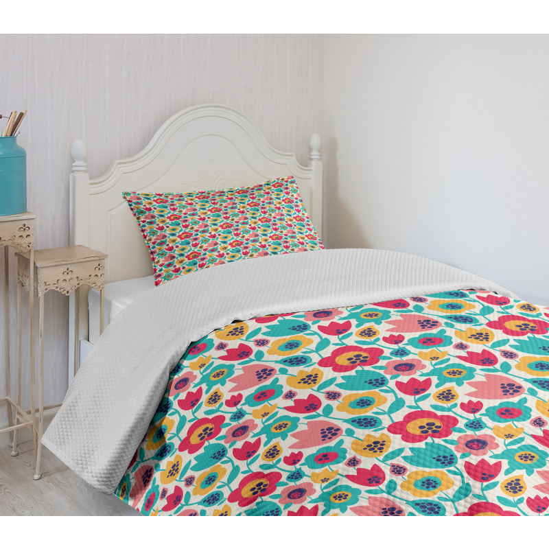 Graphical Flower Silhouettes Bedspread Set