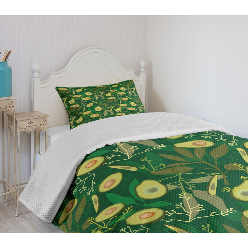 Retro Style Leaves Fruits Bedspread Set