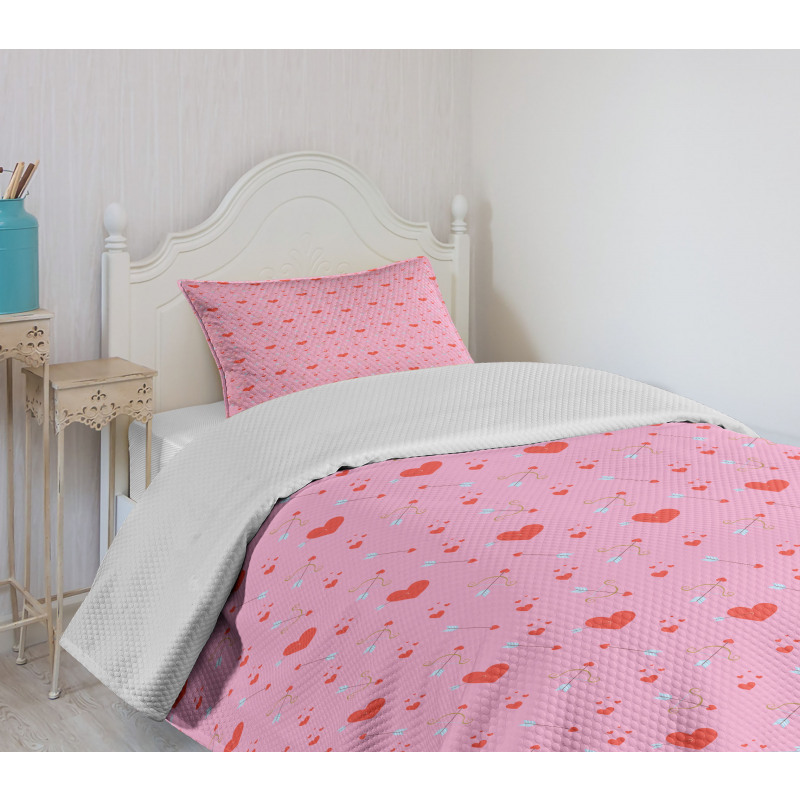 Hearts and Cupid Bedspread Set