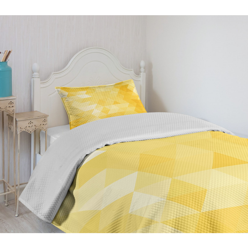 Geometric Triangle Bedspread Set