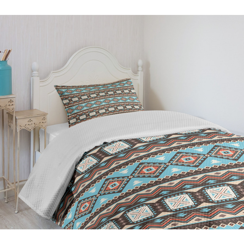 Scandinavian Vintage Motifs Bedspread Set