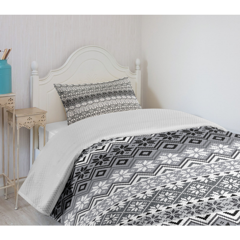 Nordic Snowflake Pattern Bedspread Set