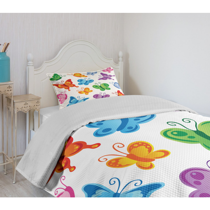 Colorful Ornate Wings Bedspread Set