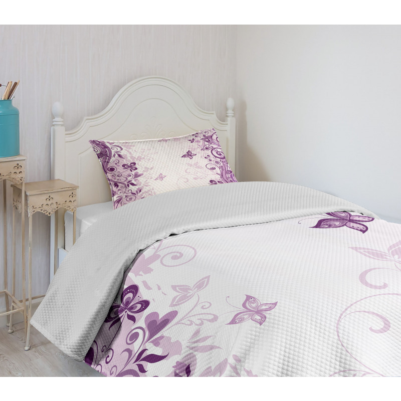 Swirling Flowers Wild Bedspread Set