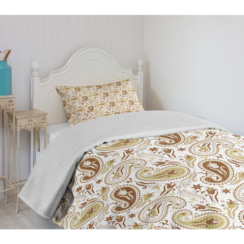 Floral Paisley Tulips Bedspread Set