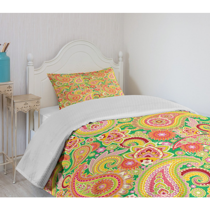 Colorful Vintage Bedspread Set