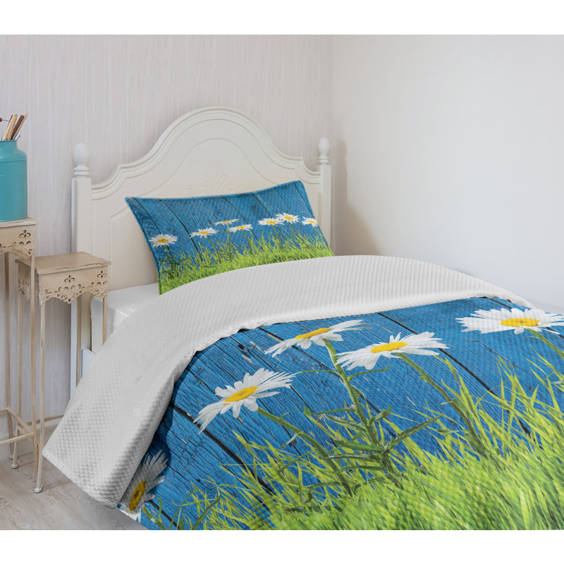 Spring Grass and Daisy Bedspread Set