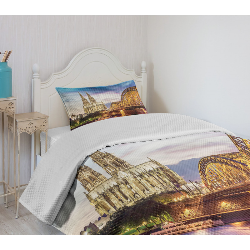 Old Bridge and Rhine Bedspread Set