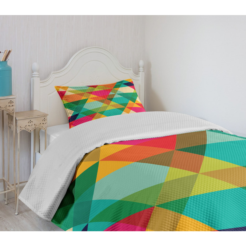 Retro Colors Graphic Art Bedspread Set