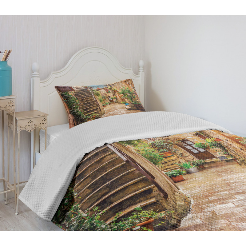 Old Stone Street Houses Bedspread Set