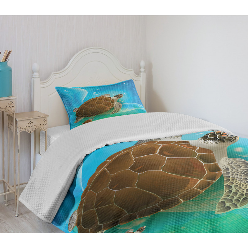 Swimming Turtle Family Bedspread Set