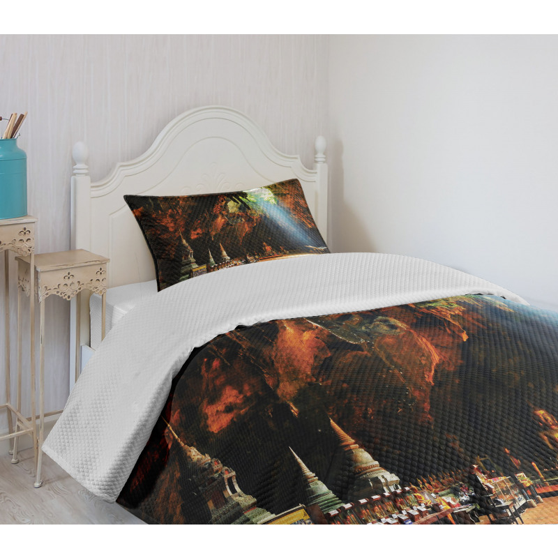 Tham Khao Luang Cave Bedspread Set