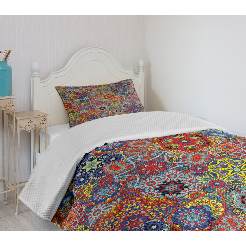 Combined Nested Paisley Bedspread Set