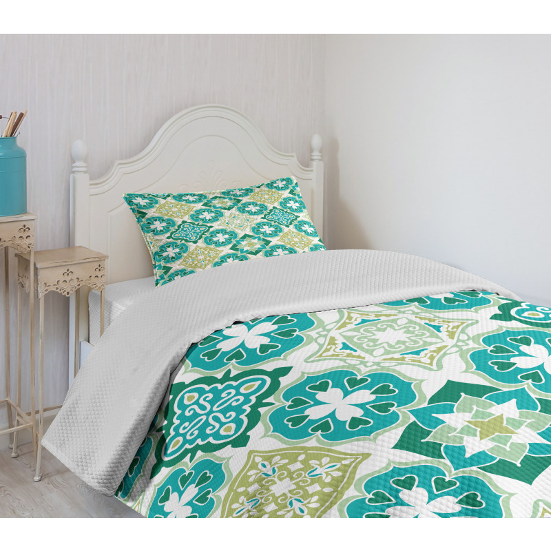 Geometric Colored Tiles Bedspread Set