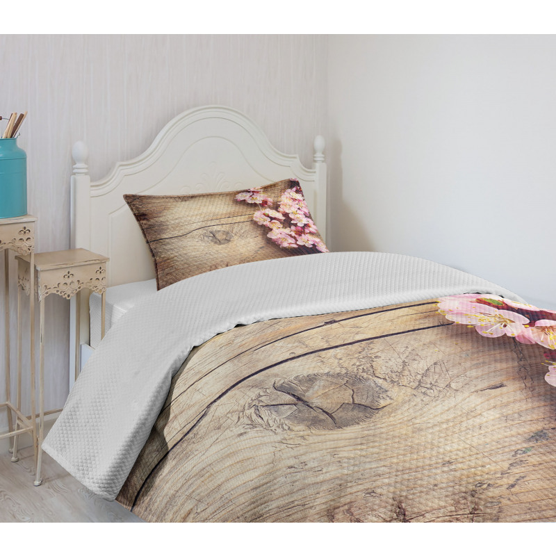 Spring Blossom on Wood Bedspread Set