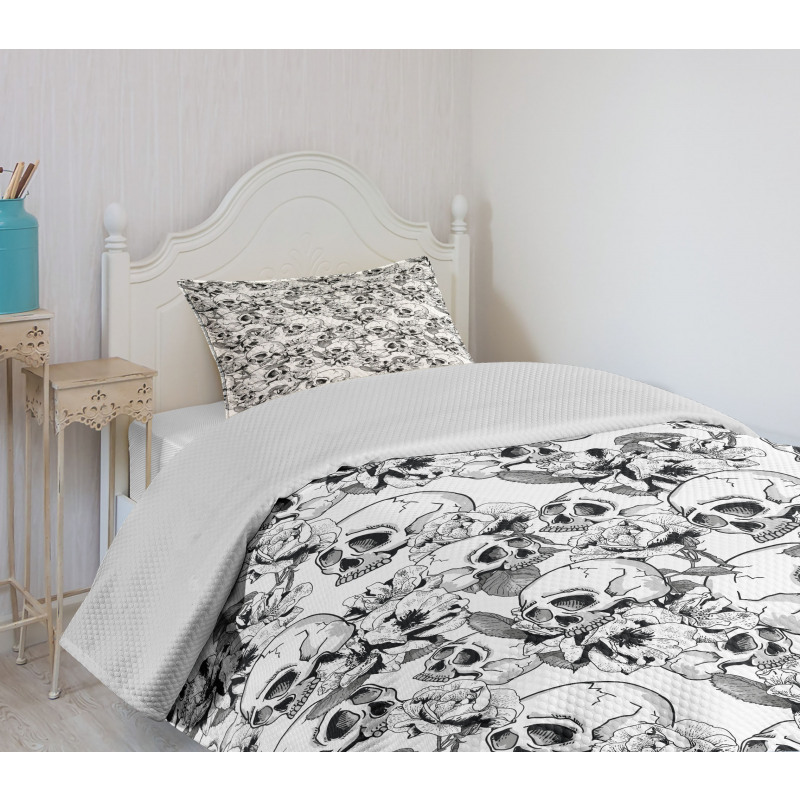 Sketch Dead Skull Bedspread Set