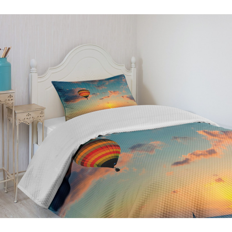 Skyline Horizon at Sea Bedspread Set