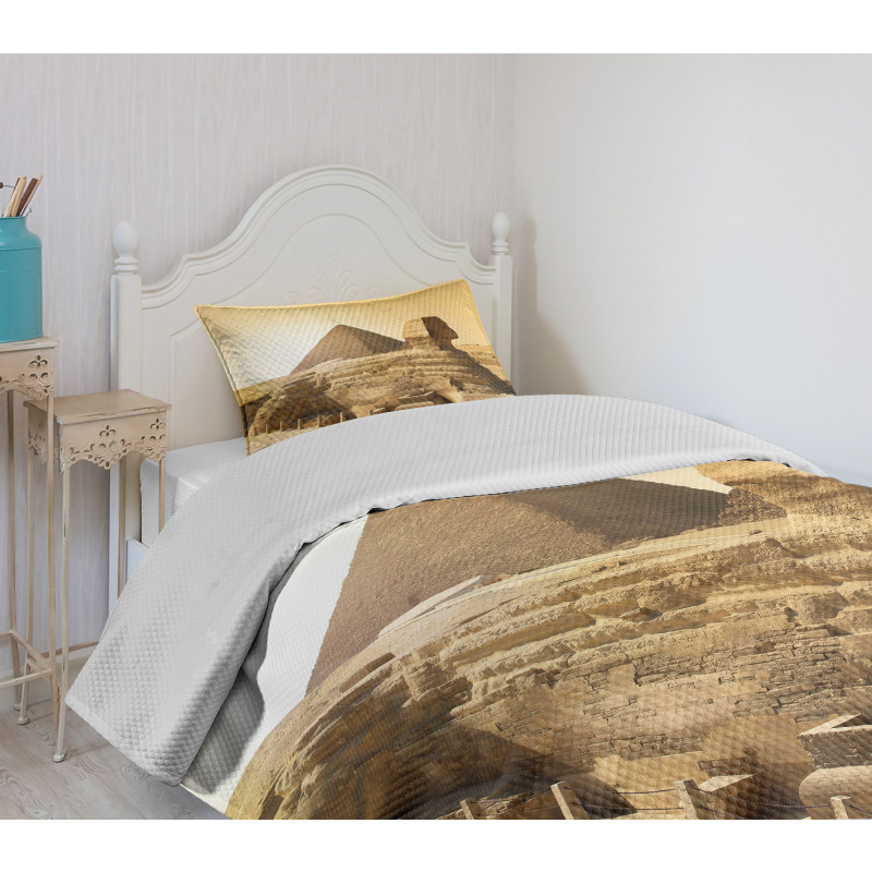 Egptian Pyramids Bedspread Set