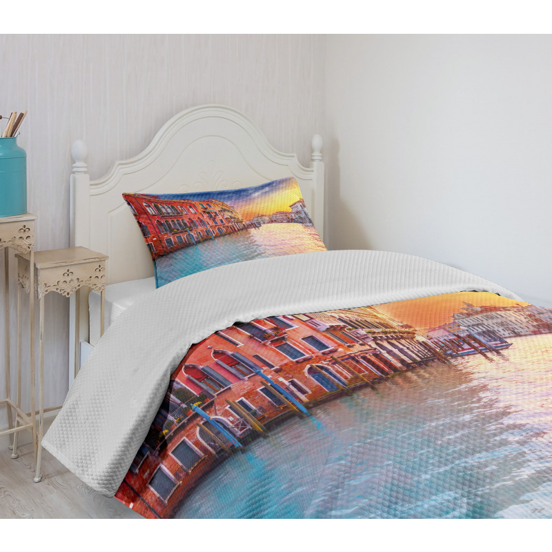 Venice Canal Bedspread Set