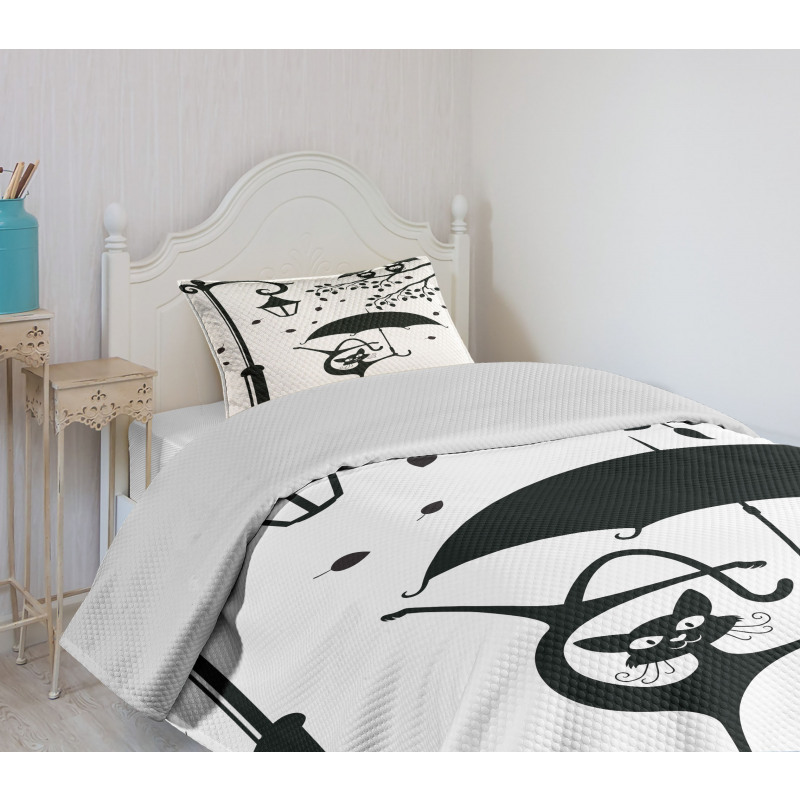 Funny Kitty with Umbrella Bedspread Set