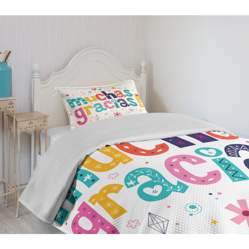 Spanish Thanks Words Bedspread Set