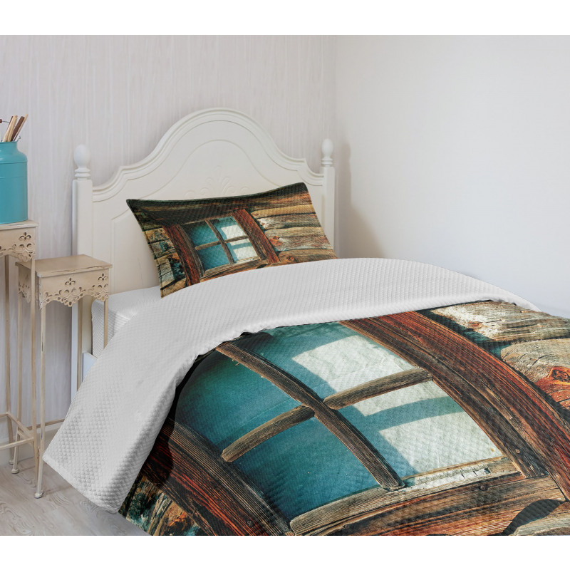 Wooden Pattern Window Bedspread Set