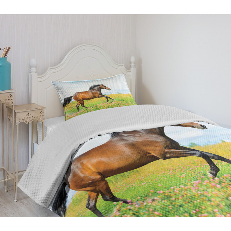 Horse Rural Flowers Bedspread Set