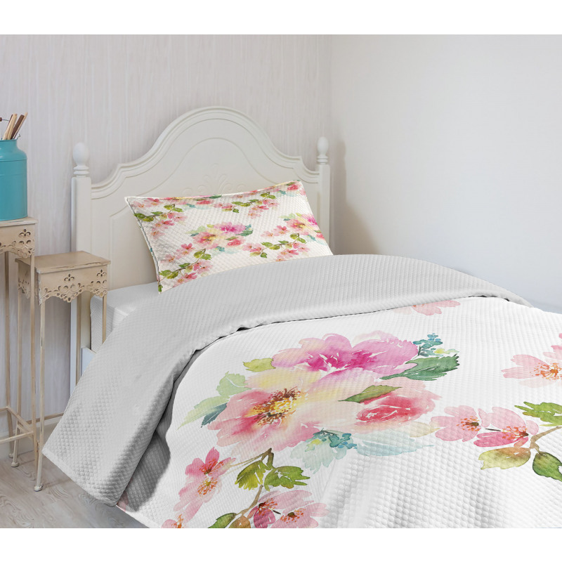 Watercolor Petals Bedspread Set