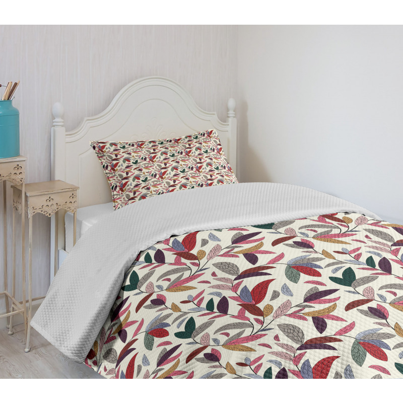 Modern Swirls Leaves Bedspread Set