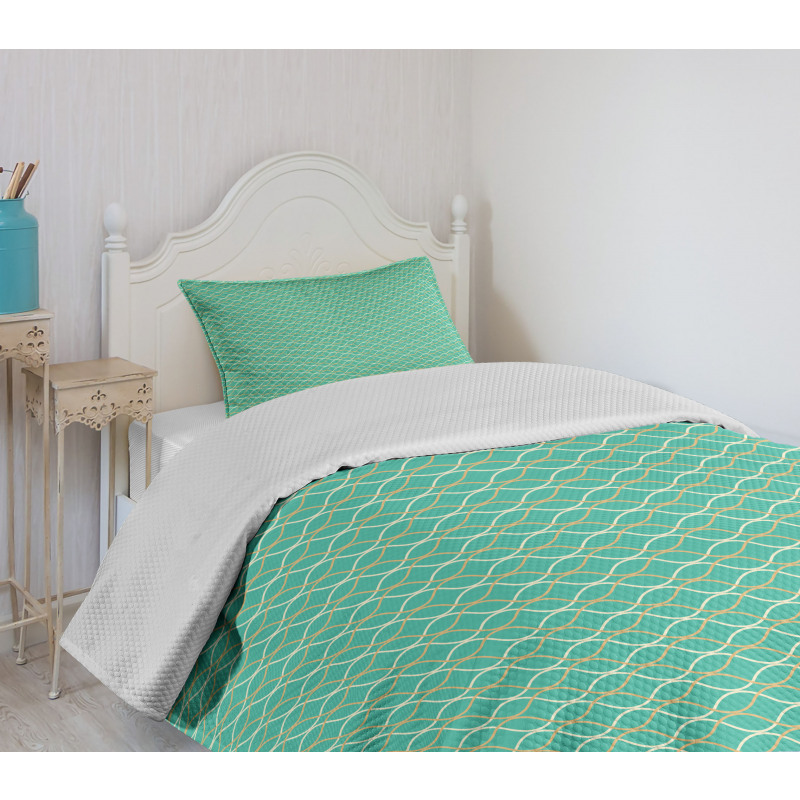 Wavy Horizontal Lines Bedspread Set