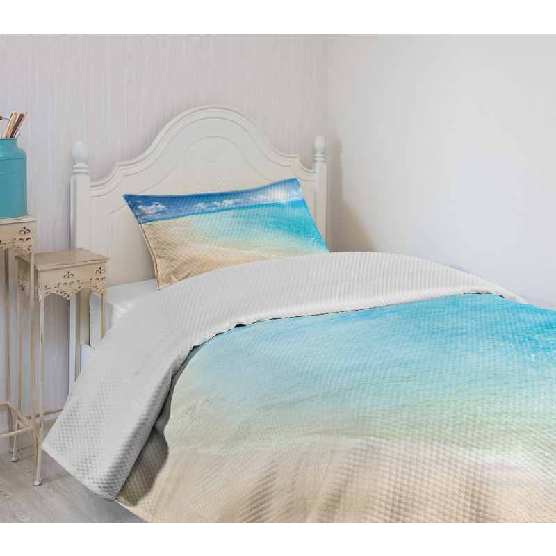 Sunny Seashore and Shells Bedspread Set