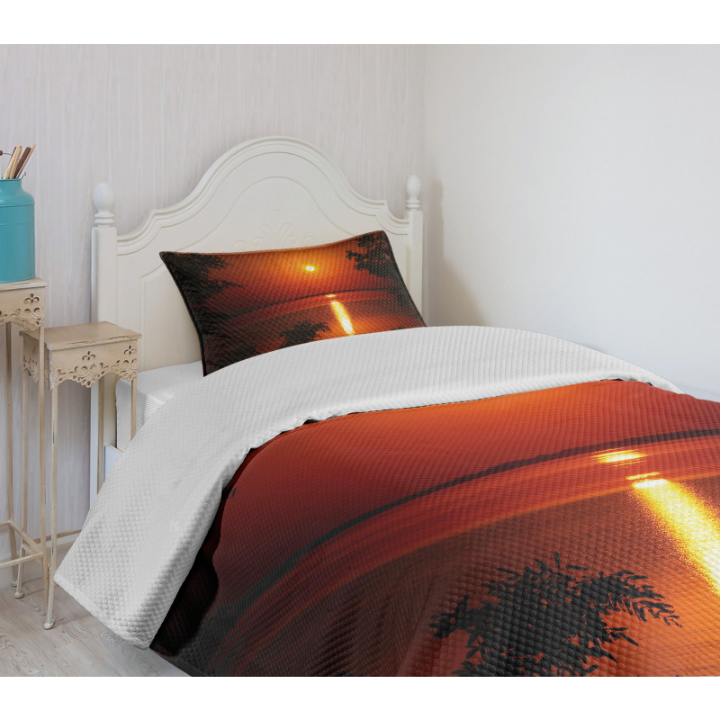 Rural Fresh Dramatic View Bedspread Set