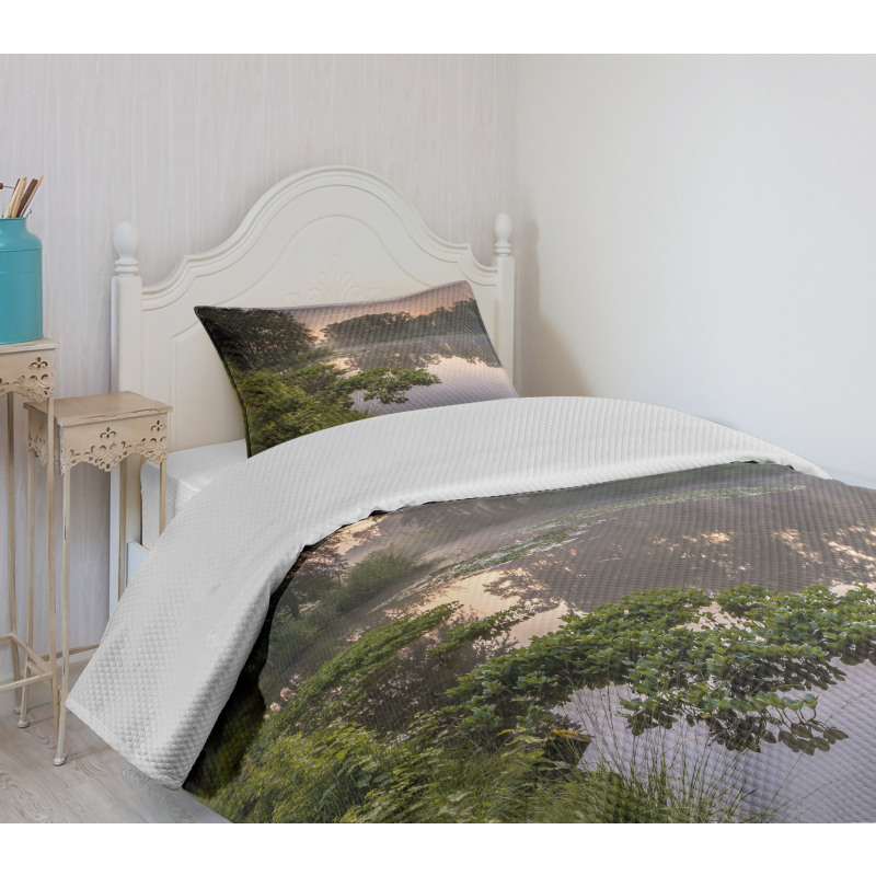 Lake Natura Netherlands Bedspread Set