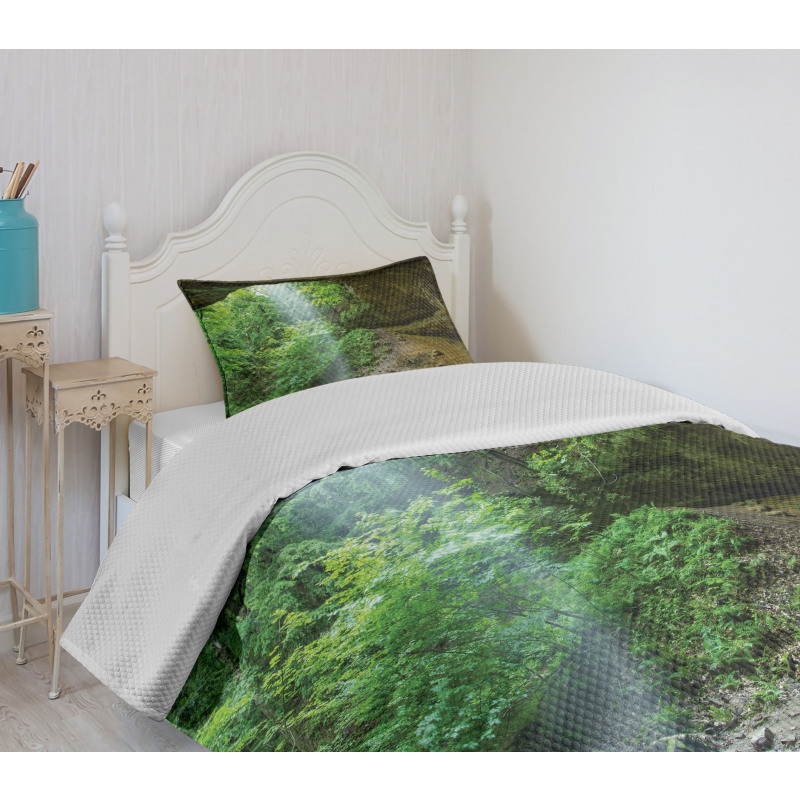 Canyon Michigan Caves Bedspread Set